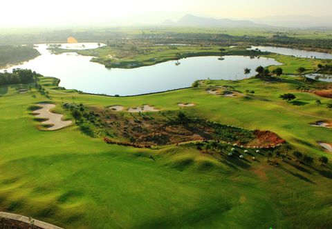Khác Grand Prix Golf Club
