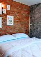 Bed Patoey House