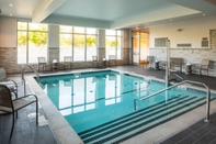 Swimming Pool Residence Inn Boston Concord