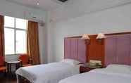 Kamar Tidur 2 Pearl Hotel