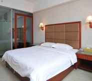 Bedroom 4 Pearl Hotel