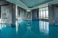 Swimming Pool Centro Westside by Rotana