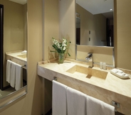 Toilet Kamar 5 HTL City Baires