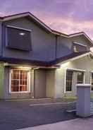 Featured Image Redwood Manor Motel Apartments