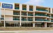 Bangunan 4 Travelodge by Wyndham Niagara Falls Fallsview