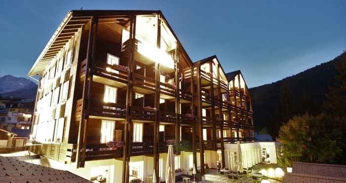 Exterior Hotel Metropol Saas-Fee