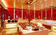 Restaurant 7 Sunda Gentlemen International Hotel