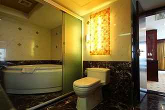 In-room Bathroom 4 Salvo Hotel Shanghai