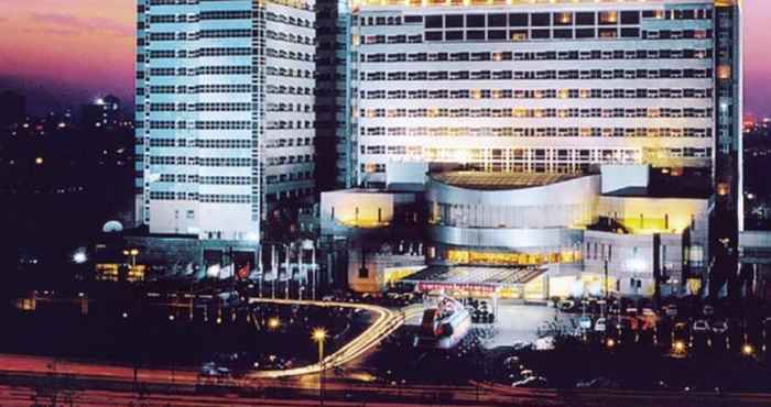 Luar Bangunan King Wing Hot Spring International Hotel