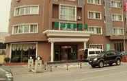 Exterior 6 Greentree Inn Beijing Xisanqi Bridge Business Hote