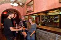 Bar, Kafe dan Lounge Marco Polo Top Hostel