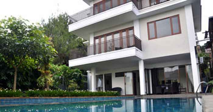 Others Asri Villa 5 Bedroom with a Private Pool