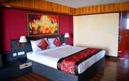 Bedroom 6 Yashshree Mall Road Darjeeling