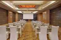 Sảnh chức năng Radisson Gurugram Sohna Road City Center