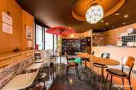 Bar, Cafe and Lounge RYOKAN＆HOSTEL　WASABI Nippori