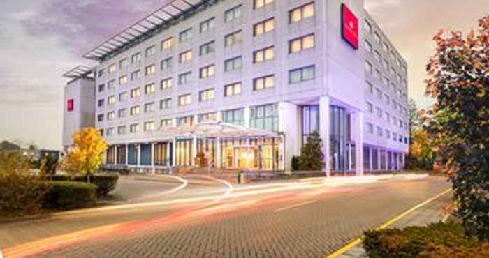 ภายนอกอาคาร Ramada by Wyndham Amsterdam Airport Schiphol