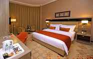 Kamar Tidur 4 Mira Waterfront Hotel