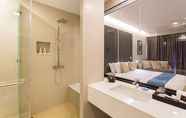 Phòng tắm bên trong 5 Aonang Cliff Beach Suites and Villas