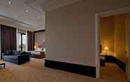 Bedroom 7 Vialand Palace Hotel