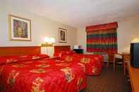 Bedroom Days Inn by Wyndham Jersey City / NYC Area