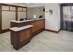 Lobi 4 Homewood Suites by Hilton Minneapolis-Mall of America