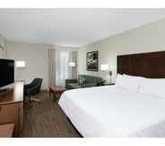 Bedroom 5 Hampton Inn & Suites Nashville Franklin