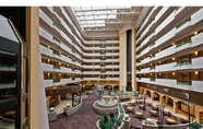 Khác 6 Embassy Suites Kansas City International Airport