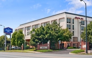 Exterior 2 Hampton Inn Chicago Midway Airport