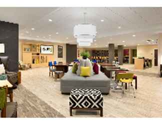 Lobi 2 Home2 Suites By Hilton Hasbrouck Heights