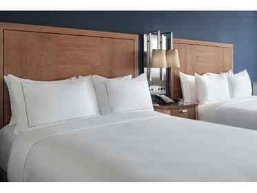 the Alloy King of Prussia - a DoubleTree by Hilton Rooms: Pictures