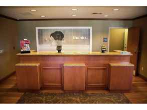 Lobi 4 Hampton Inn Mountain Home