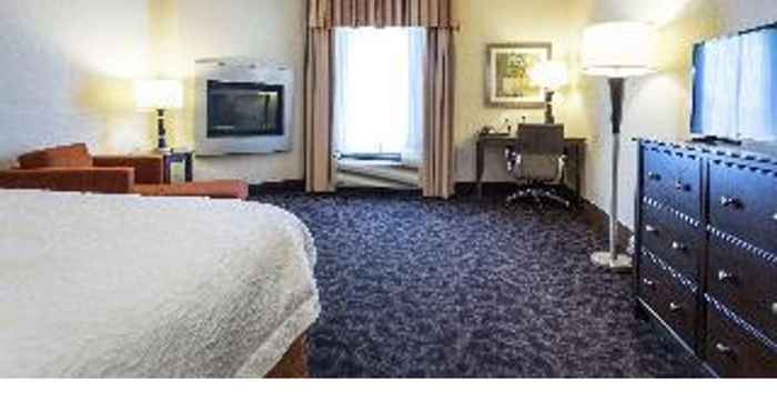 Bedroom Hampton Inn By Hilton Elliot Lake