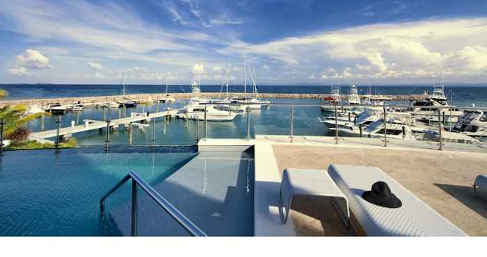 Swimming Pool The Bannister Hotel & Yacht Club