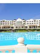 SWIMMING_POOL Golden Tulip Taj Sultan Resort