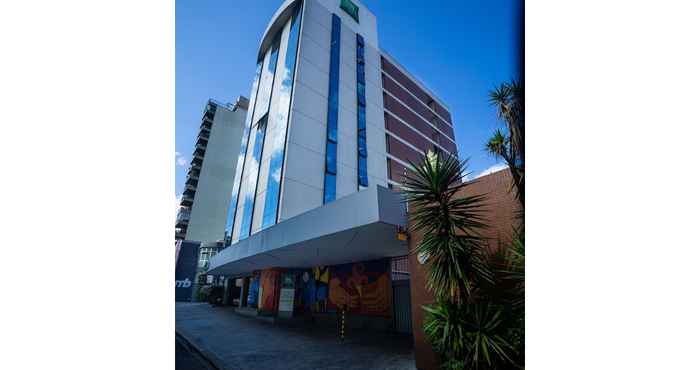 Bangunan Hotel Ibis Styles Belem Batista Campos