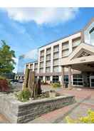 EXTERIOR_BUILDING Embassy Suites by Hilton Seattle Bellevue