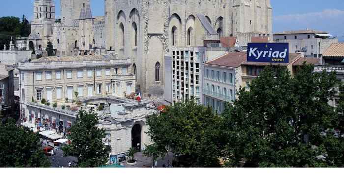 Tempat Tarikan Berdekatan Hotel Kyriad Avignon - Palais des Papes