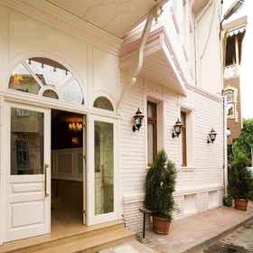 Kupeli Palace Hotel 1, Full Moon Shoesホテル