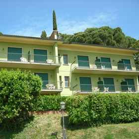 Albergo Santa Barbara1 , 飯店桑布卡皮斯托耶塞