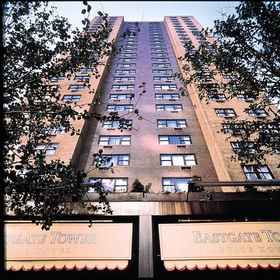 Eastgate Tower Hotel1 , 飯店82nd Street–Jackson Heights
