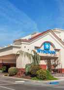 null Wyndham Visalia