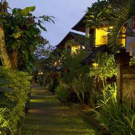Bali Ayu Hotel And Villas 1, Hotel Soori Dog Grooming