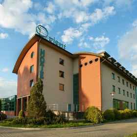 Hotel Orient 1, 酒店 小波兰省