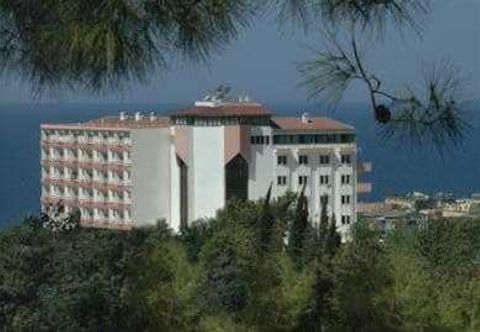 Others Akropol Resort (Halal Concept)