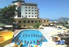 Others 5 Akropol Resort (Halal Concept)