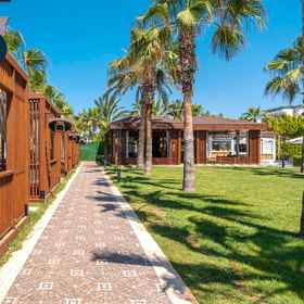 Sidera Kirman Premium1 , 飯店阿拉拉巴扎