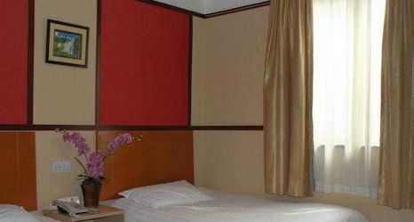 Others 2 Fengye Super8 Lujiazui