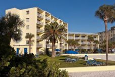 Others Alden Suites - A Beachfront Resort