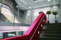 Lobby Vienna House Easy By Wyndham Stuttgart