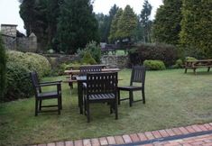 기타 6 Cross Hands Hotel